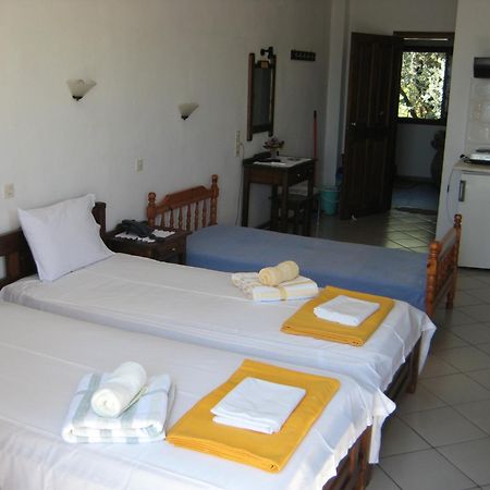 Felitsia Apartments & Studios Agios Ioannis  ภายนอก รูปภาพ