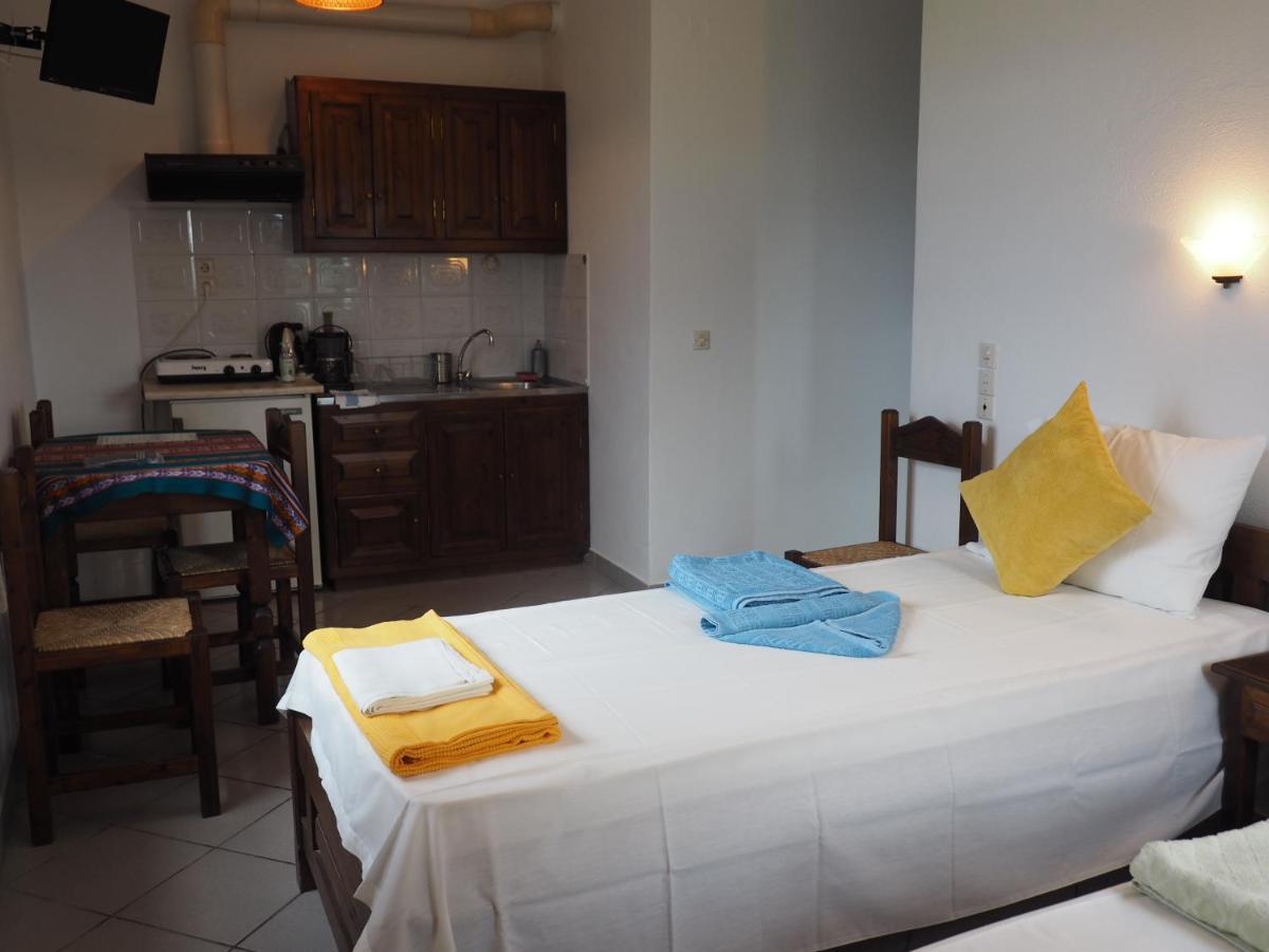 Felitsia Apartments & Studios Agios Ioannis  ภายนอก รูปภาพ